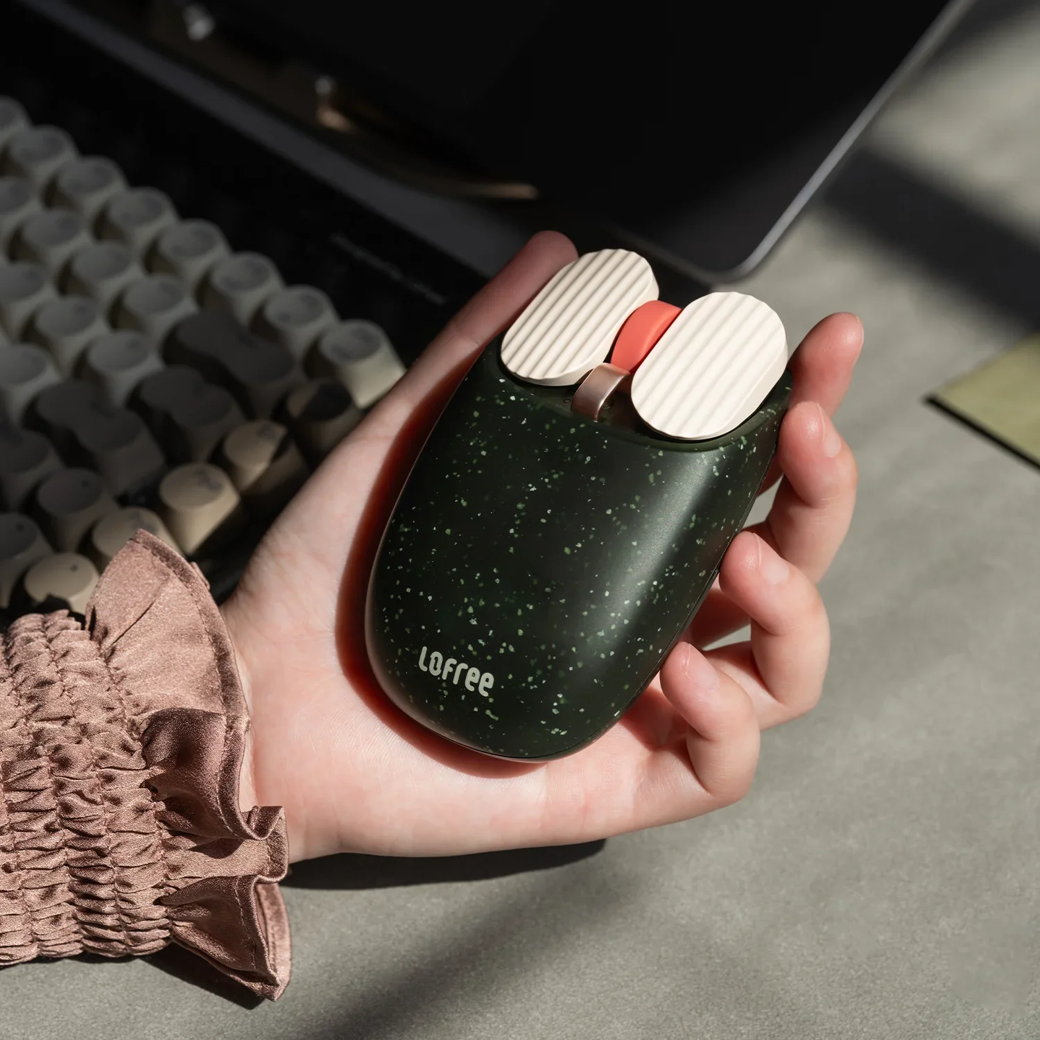Wavy Chips Bluetooth Mouse - Image 18